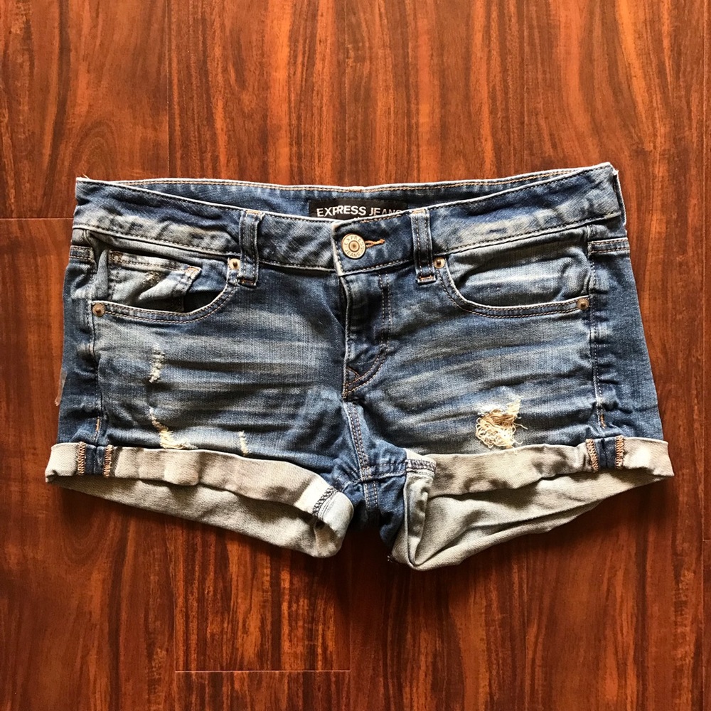 Express shorts